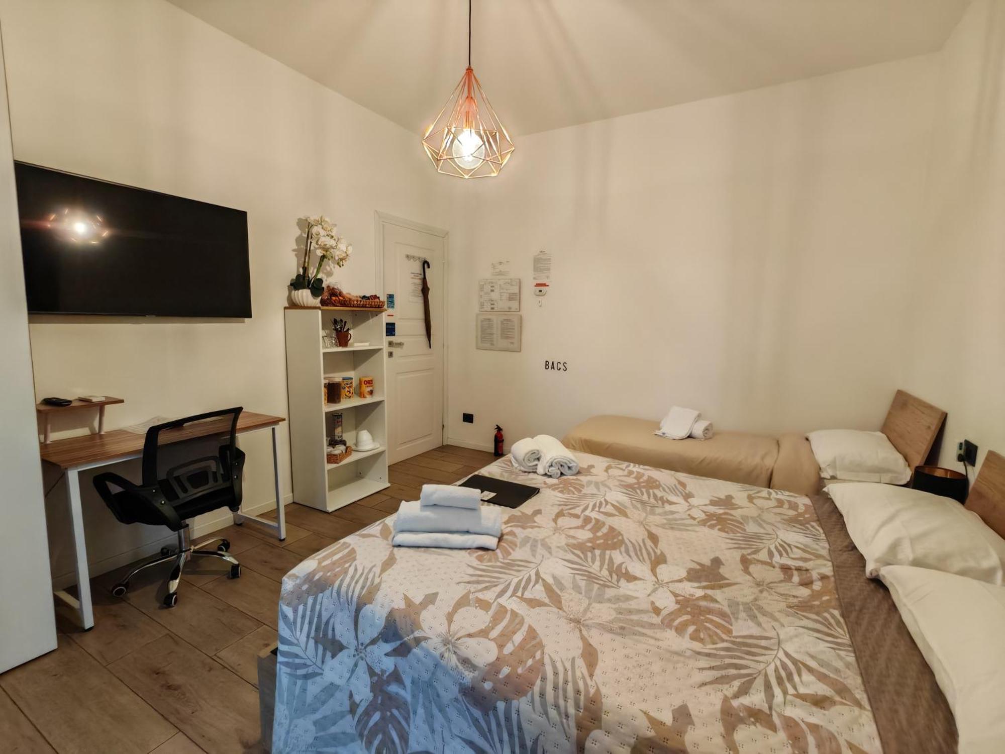 Mc Fly Rooms Malpensa Airport Gallarate Exterior photo